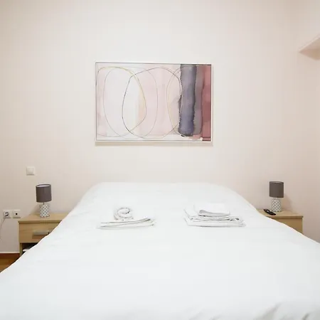 Acropolis Super Cosy